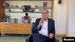 Dünya Bankası Türkiye Direktörü Humberto Lopez, Türk ekonomisinin doğru yönde ilerlediğini ancak yapılacak daha çok iş olduğunu söyledi.