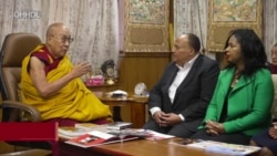 ༧གོང་ས་མཆོག་གིས་མར་ཊིན་ལུ་དྷར་ཀིང་གི་སྲས་དང་ནང་མིར་མཇལ་ཁ། 