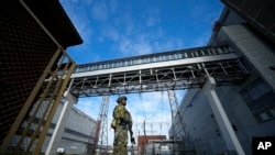 Архівне фото: Російський військовий на території ЗАЕС, травень 2022 року.