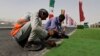 O'lim ko'pligiga qaramay migrantlar Qatarda ishlashga oshiqmoqda