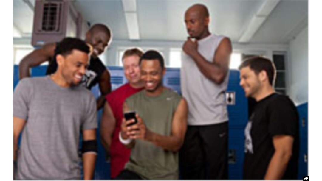(L-R): Dominic (Michael Ealy), Cedric (Kevin Hart), Bennett (Gary Owen), Michael (Terrence J), Zeke (Romany Malco), Jeremy (Jerry Ferrara) in Screen Gems' THINK LIKE A MAN.