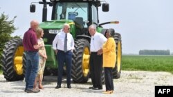 Prezident Bayden Illinoysda fermerlar bilan gaplashmoqda
