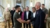 Президент України Володимир Зеленський зустрівся з делегацією Палати представників Конгресу Сполучених Штатів Америки на чолі з головою Комітету з питань збройних сил Адамом Смітом. 23 липня, 2022 року.