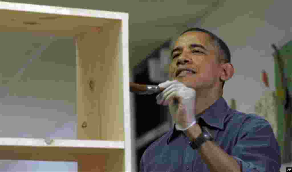 Obama inauguratsiya oldidan hasharga bordi