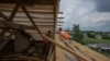 Volunteers in Ukraine Reuse Wreckage to Rebuild Homes