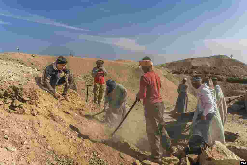 Egypt’s Supreme Council of Antiquities calls its mission with the Zahi Hawass Foundation “the first major archaeological breakthrough of 2025,” after three years of work amid one of the world’s driest and hottest climates. (Hamada Elrasam/VOA)