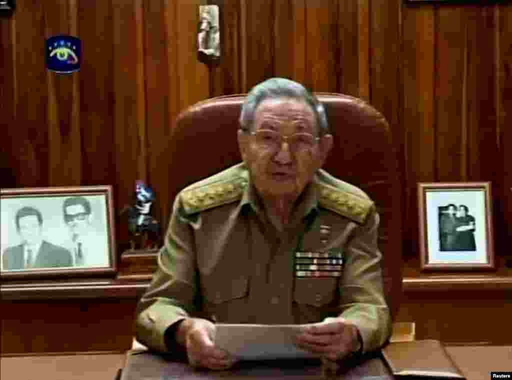 Kuba Prezidenti Raul Kastro AQSh bilan munosabatlarning tiklanayotgani haqida mahalliy telekanalda xalqqa ma'lumot bermoqda, Gavana, Kuba, 17-dekabr, 2014-yil.
