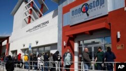 Davlatning ishsizlik nafaqasiga navbatda turganlar