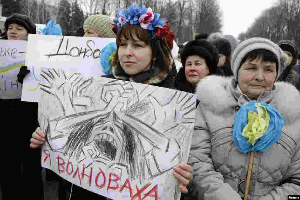 Donetsk aeroporti uchun kechgan janglarda halok bo'lgan fuqarolarni xotirlab o'tkazilgan namoyish, 18-yanvar, 2015-yil.