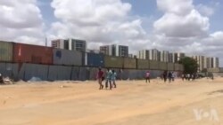 Manifestação de estudantes em Luanda repremida com tiros de balas reais