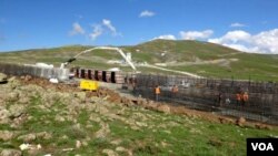 Wall construction at the border between Turkey and Iran