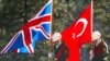 İngiltere ve Türkiye bayrakları