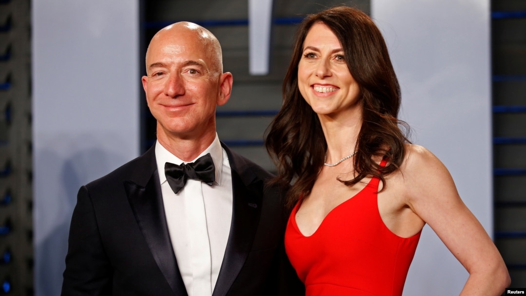 Jeff Bezos and MacKenzie Bezo