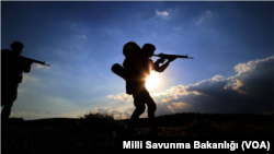 Şerên Artêşa Tirkiyê Û Şervanên PKK