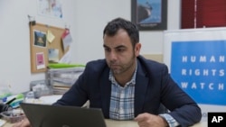 Umar Shokir, “Human Rights Watch” tashkilotining Isroil va Falastin bo’yicha idorasi direktoridir