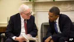 Milliarder Vorren Baffett va prezident Barak Obama, Oq Uy, Vashington 2010