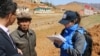 지난 2019년 4월 UN FAO/WFP 조사팀이 북한 황해북도 은파군에서 식량 안보 상황을 조사하고 있다. WFP/James Belgrave. (자료사진)
