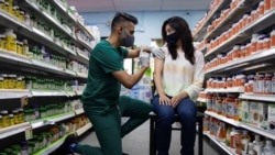 VOA Asia - More U.S. vaccine boosters and mandates