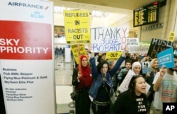 Los-Anjeles xalqaro aeroportida Prezident Tramp farmoniga qarshi namoyishlar
