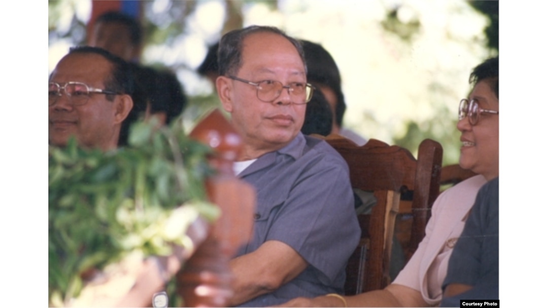 Ex-Khmer Rouge Leader Ieng Sary Dies
