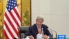 美国总统气候变化事务特使约翰·克里(John Kerry)在天津出席与中国外长王毅的视讯会议（美国国务院提供照片）