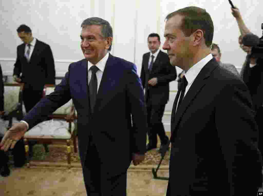 Rossiya va O'zbekiston Bosh vazirlari Dmitriy Medvedev va Shavkat Mirziyoyev, Samarqand