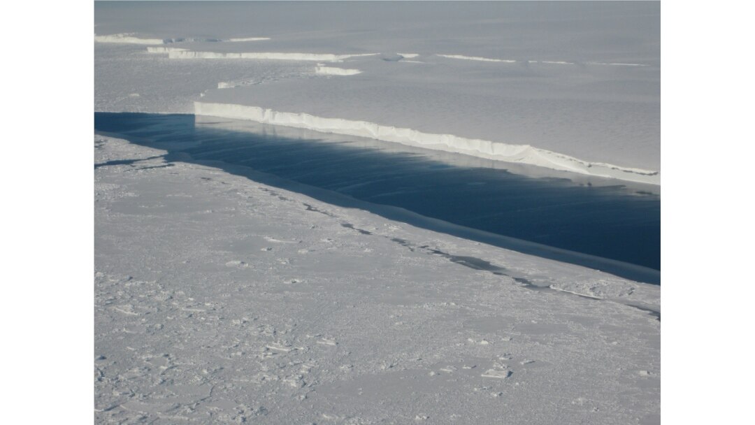 Ice front of the ice shelf in front of Pine Island Glacier, a major glacier system of West Antarctica.