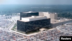 미국 메릴랜드 주 포트미드에 위치한 국가안보국(NSA) 본부. 