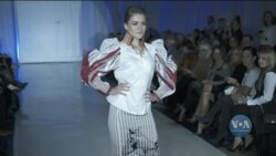 В Чикаго відбувся благодійний вечір за участю української дизайнерки Оксани Караванської. Відео
