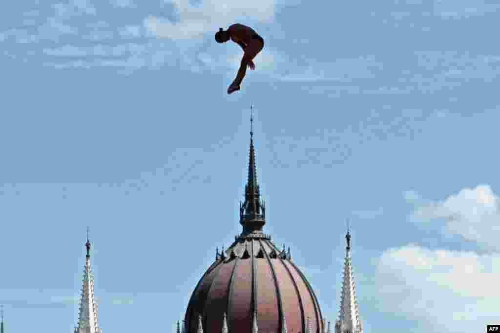 Columbia's Orlando Duque competes in round 3 of the men's High Diving competition at the 2017 FINA World Championships in Budapest, Hungary.