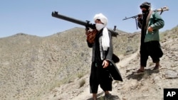 طالبان هنوز در مورد درگیری دو گروپ این گروه در ولایت ننگرهار چیزی نگفته اند.